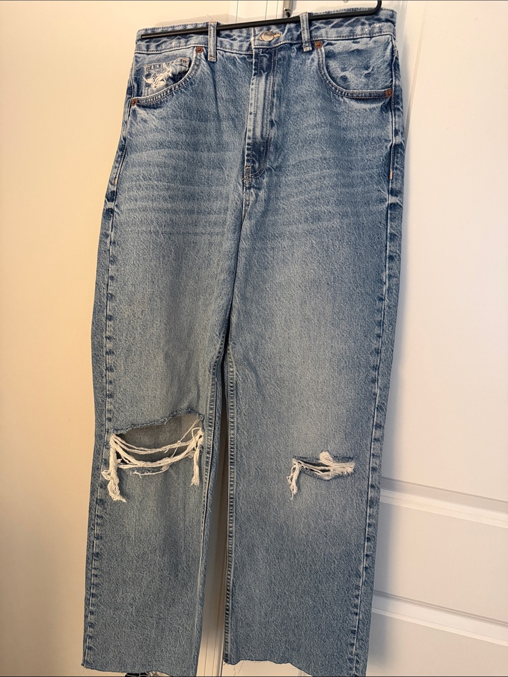 Zara Light Wash Distressed Straight Leg Jeans